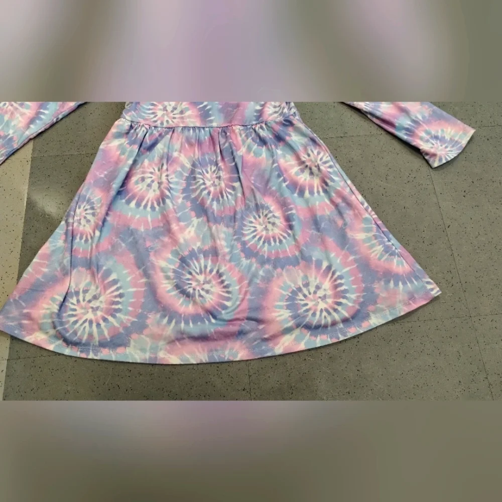 between 6X Girl Tiedye Long Sleeve A-Line coloured patterns spiral swirl dress